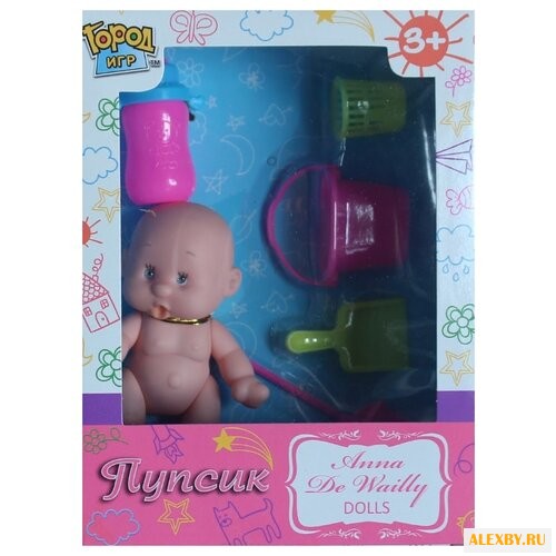 Пупс Anna De Wailly в песочнице