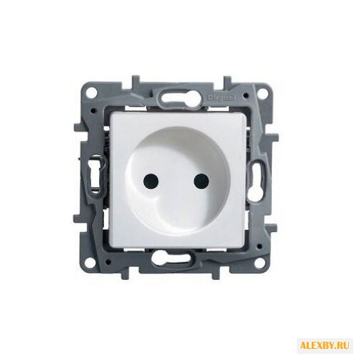 Розетка Legrand Etika 672220