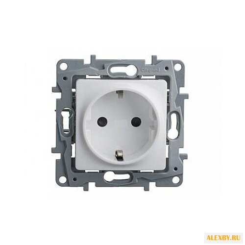 Розетка Legrand Etika 672221