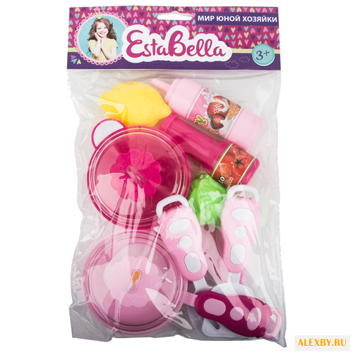 Набор продуктов с посудой