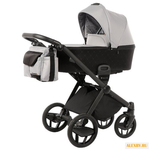 Универсальная коляска INVICTUS
