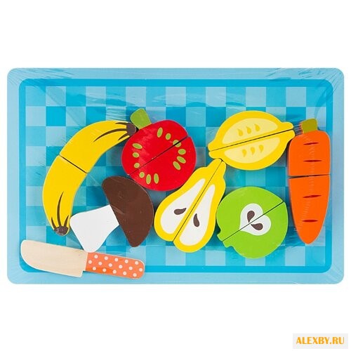 Набор продуктов с посудой