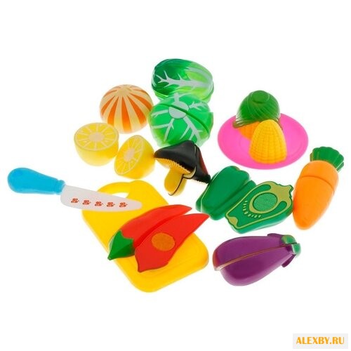 Набор продуктов с посудой