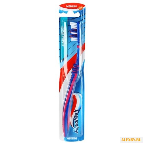 Зубная щетка Aquafresh Clean &