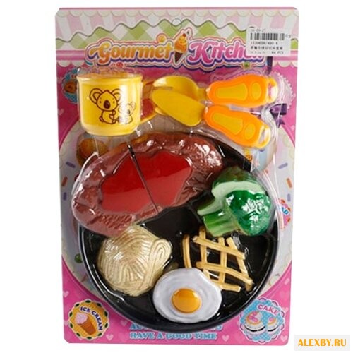 Набор продуктов с посудой