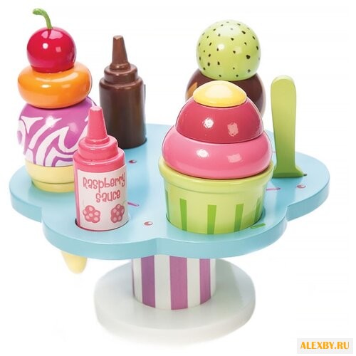 Набор продуктов с посудой Le