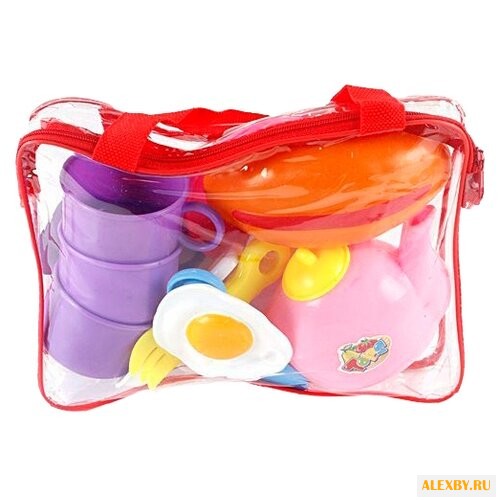 Набор продуктов с посудой