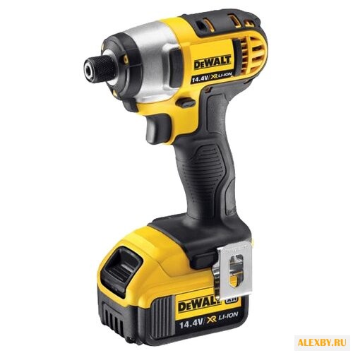 Винтоверт DeWALT DCF835M2