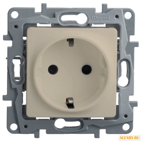 Розетка Legrand Etika 672321