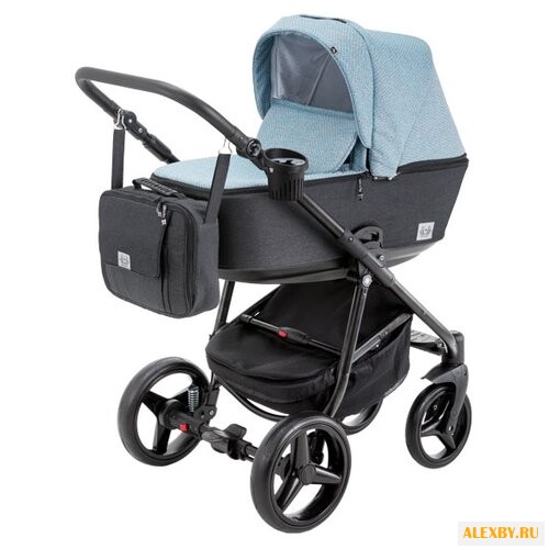 Универсальная коляска Adamex