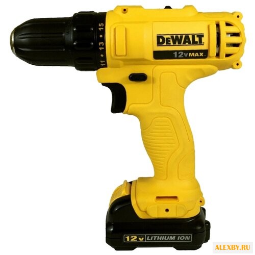 Дрель-шуруповерт DeWALT DCD700C2